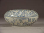 康熙 Kangxi blue & white softpaste '100 boy' motif paste box