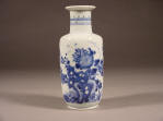 康熙 Kangxi small blue and white rouleau vase with chrysanthemum decor