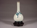 康熙 Kangxi doucai pear shaped vase with Ming dragon decor