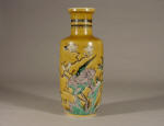 A 康熙 Kangxi Susancai Rouleau Vase